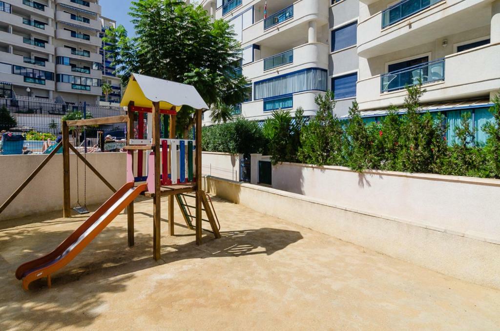 Comfortable Apartment In Бенидорм Екстериор снимка