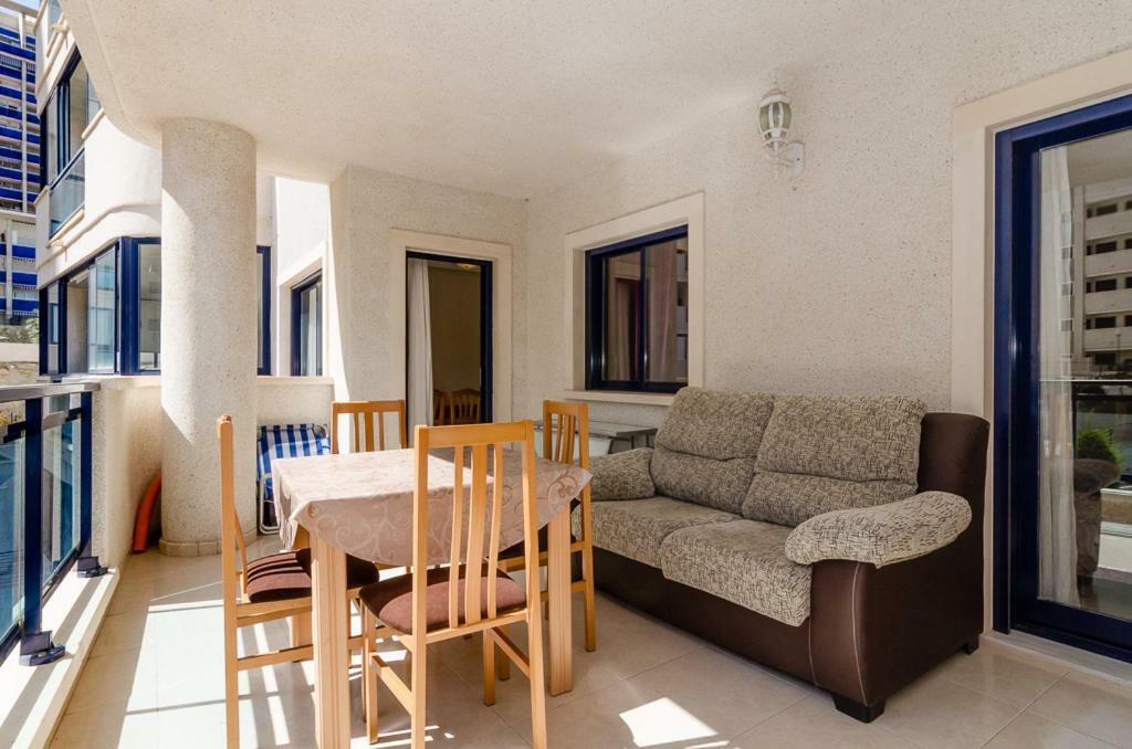 Comfortable Apartment In Бенидорм Екстериор снимка